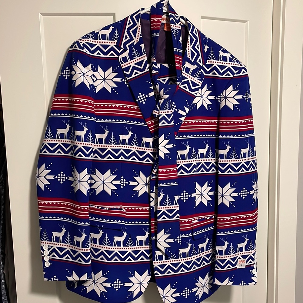 Christmas Suit. Size 44. Worn Twice with Tie.